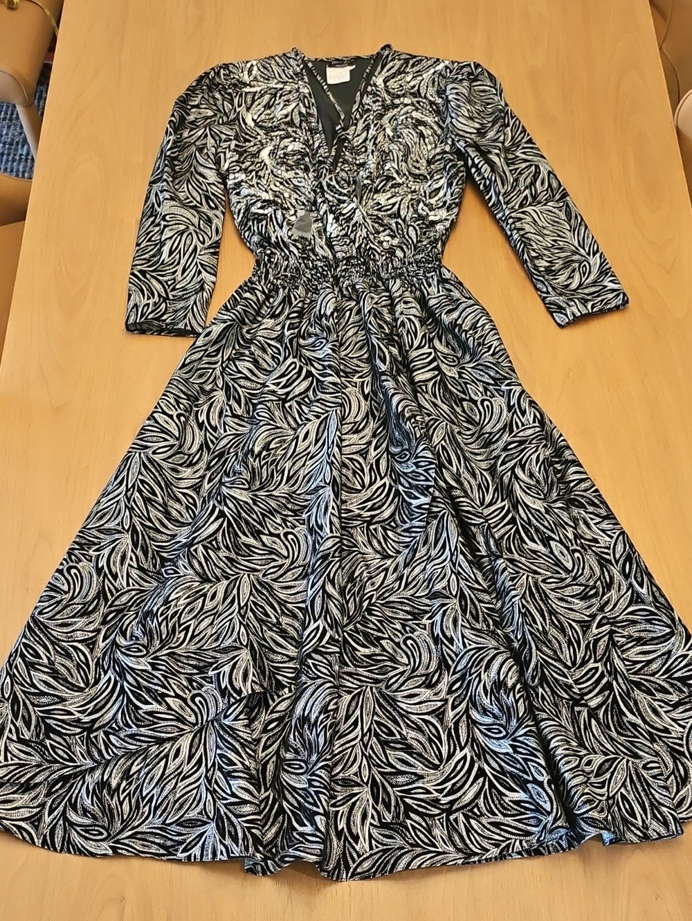 🔥Diane Freis One Of A Kind Evening Hand Beadeded Black & Silver Midi Dress